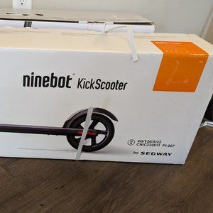 Segway Ninebot - ES4 Foldable Electric Kickscooter - High Performance Bluetooth